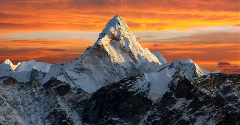 International Mount Everest Day: Mountain communities urgently decarbonize Everest 2023